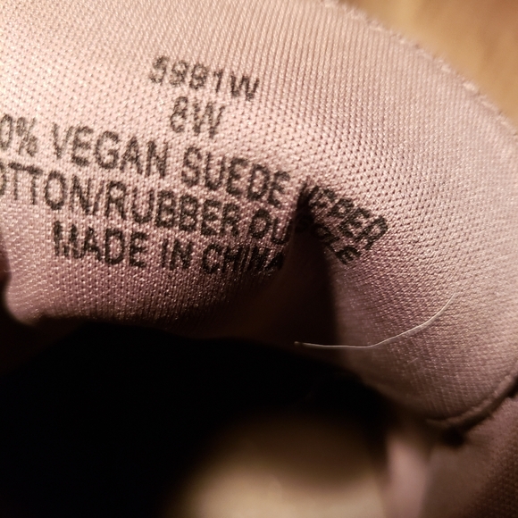 Vegan Seude Boots Sz 8 - Picture 6 of 6
